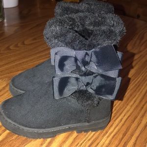 Cute black toddler girl boots size9/10
